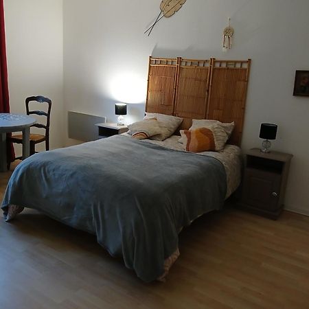 Bed and Breakfast Domaine Des Ifs Le Pin  Экстерьер фото